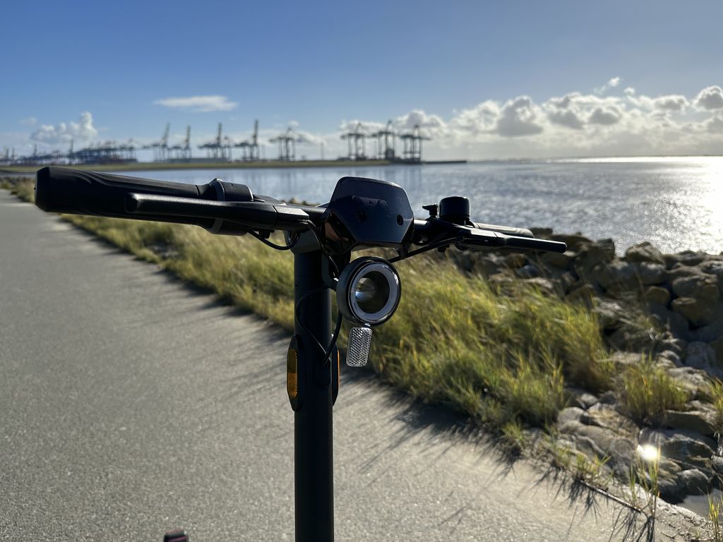 NIU KQi3 Pro: Der E-Scooter im Test