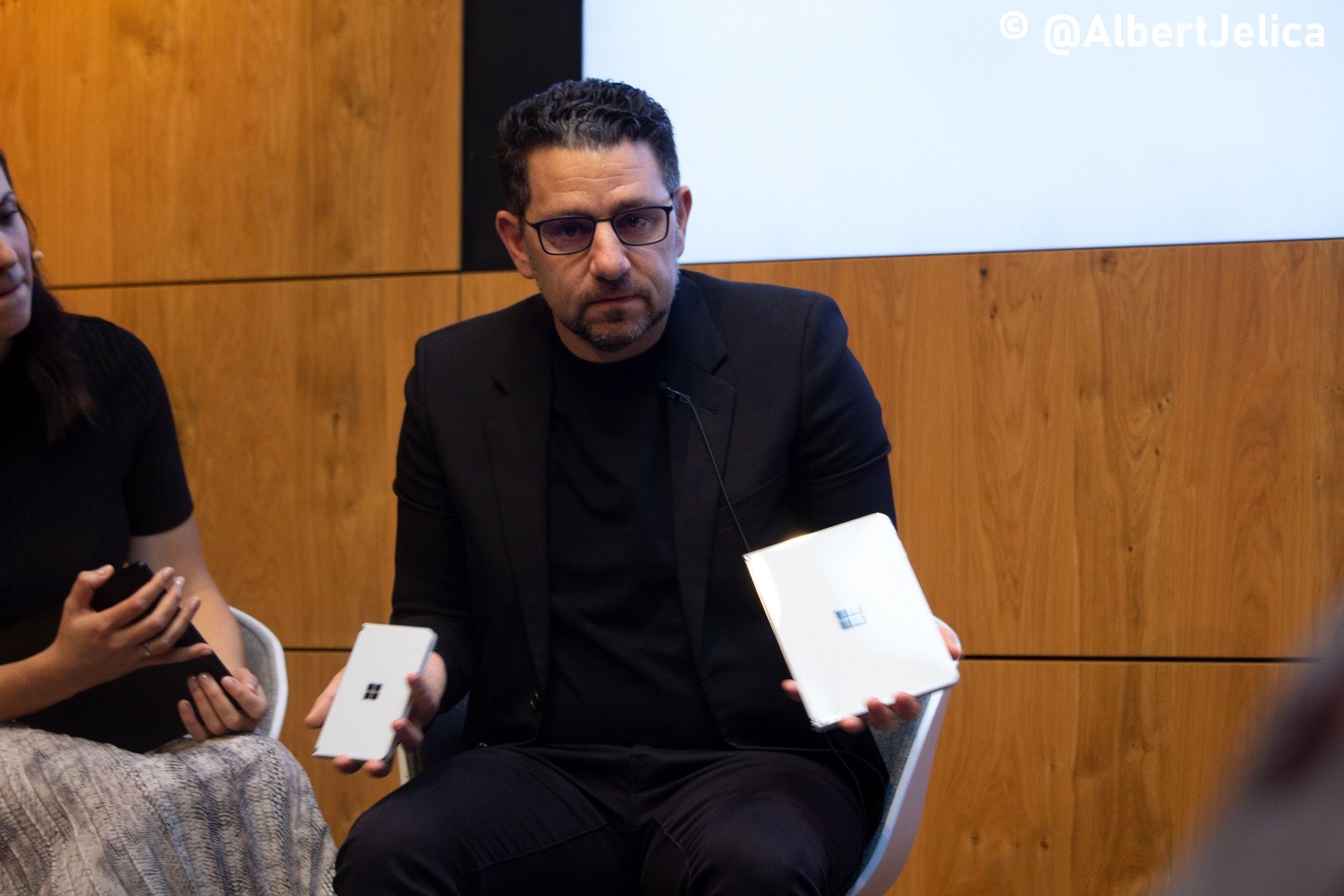 surface-chef-panos-panay-verlasst-microsoft,-angeblich-in-richtung-amazon