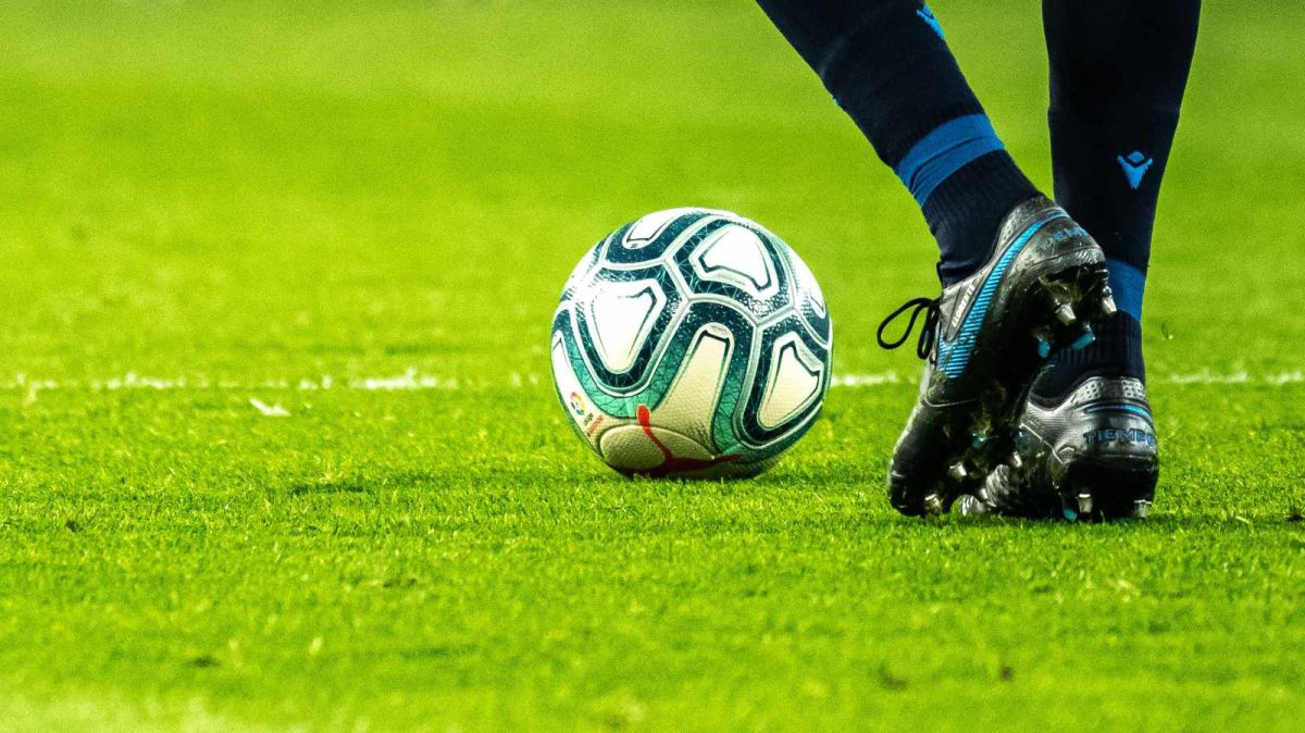 dazn-gewinnt-gegen-die-dfl:-auktion-um-das-tv-rechte-paket-der-fusball-bundesliga-muss-wiederholt-werden