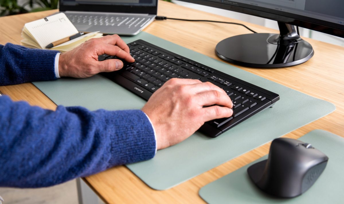 cherry-stellt-neue-wireless-mause-und-ein-office-set-mit-tastatur-vor