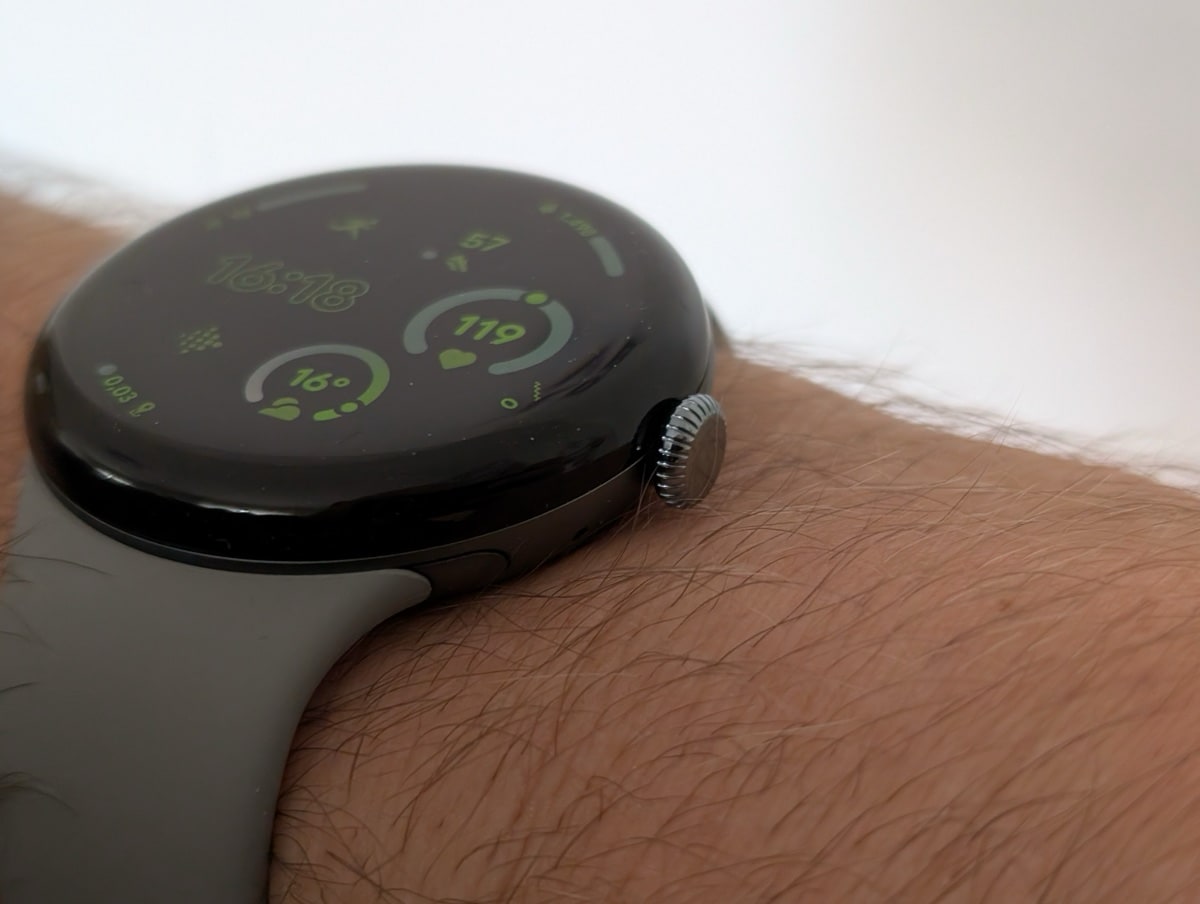 google-pixel-watch-5-konnte-mit-eigenem-tensor-chip-kommen