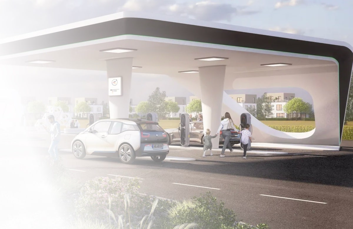 Das Deutschlandnetz: Erster Schnellladepark nimmt seine Arbeit auf