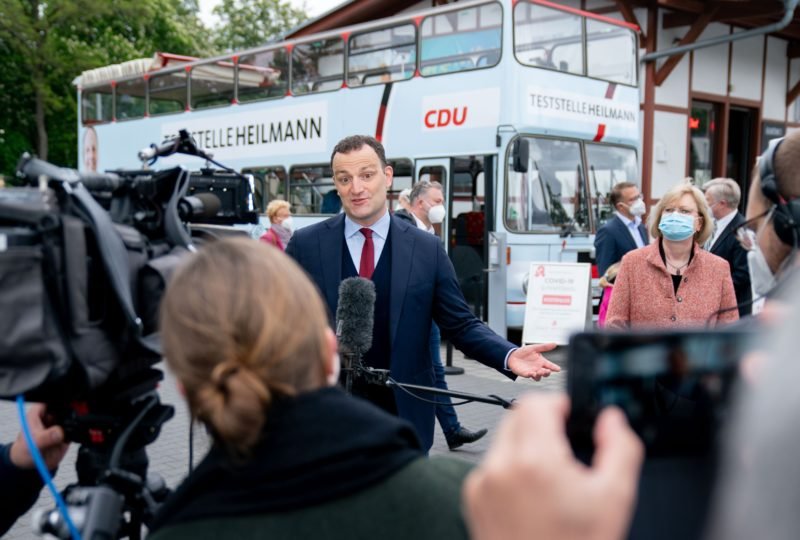 corona-tests-im-wahlkampf:-berliner-spd-senatorin-schliest-den-schnelltest-bus-eines-cdu-politikers