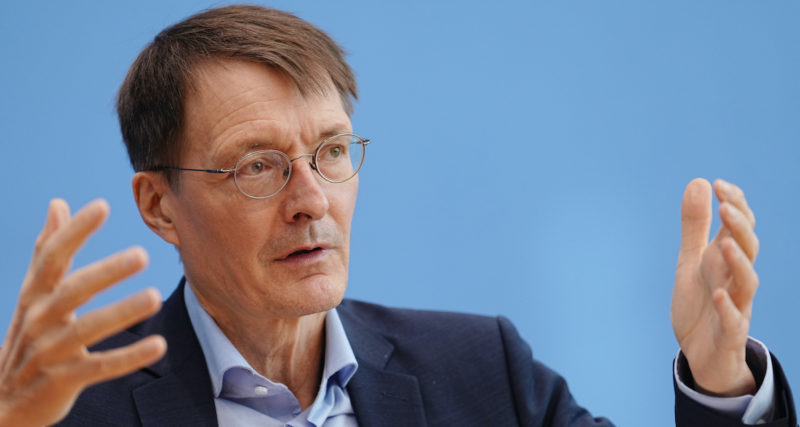 Gesundheitsminister Lauterbach: Überlegungen zu verkürzter Quarantäne-Dauer nötig