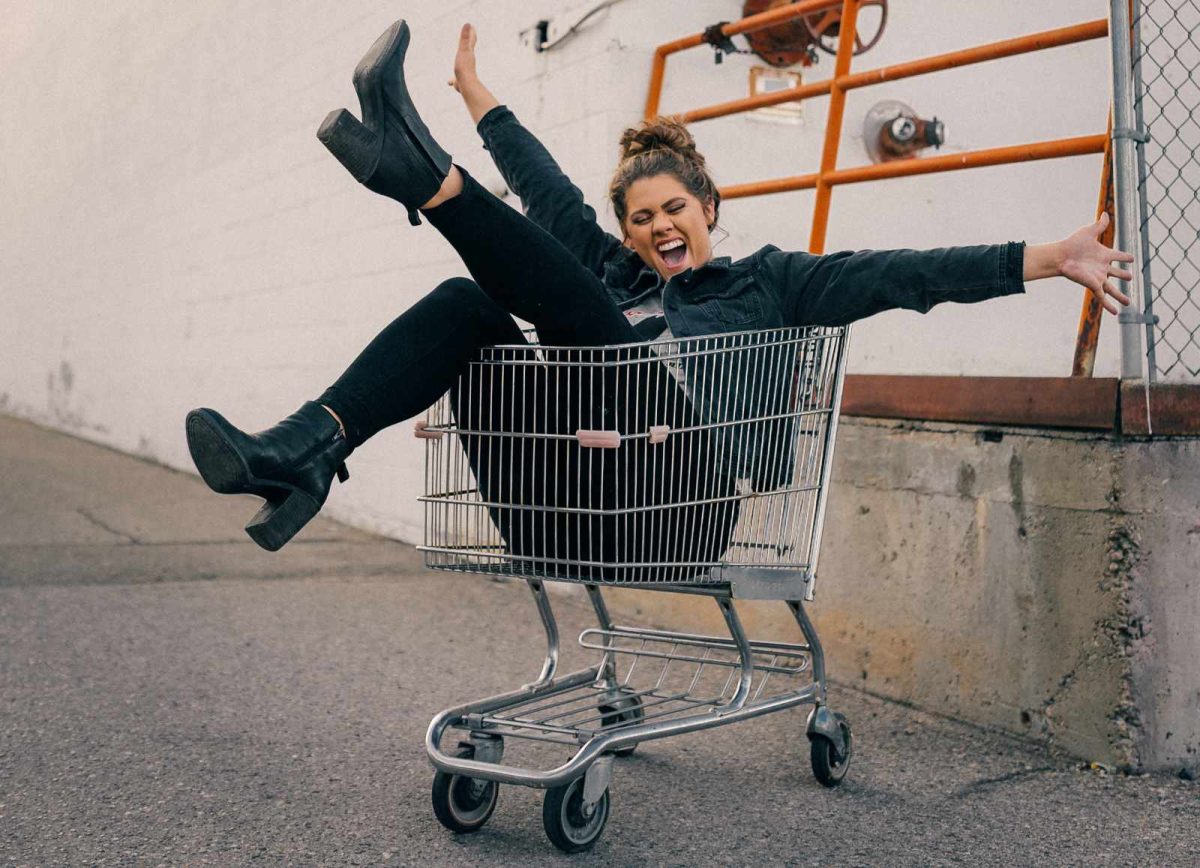 postbank-digitalstudie-2024:-viele-befragte-kaufen-bereits-uberwiegend-online-ein