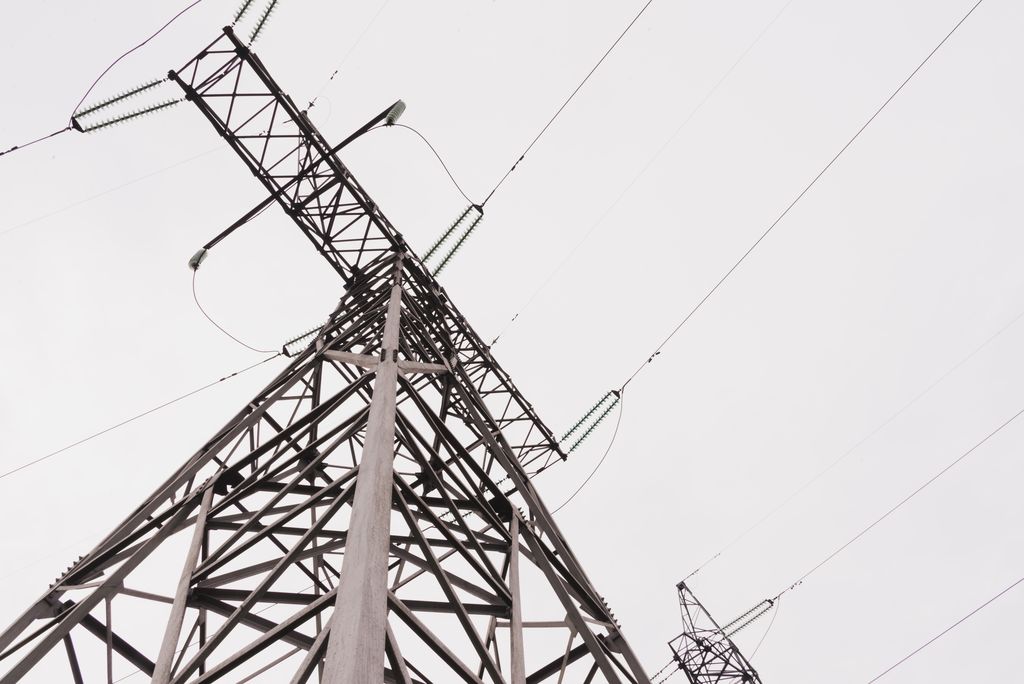 anstieg-der-strompreise-2025:-netzentgelte-steigen-um-3,4-prozent