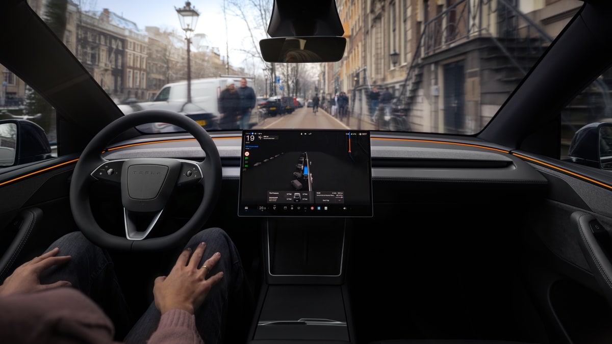 tesla-startet-full-self-driving-(uberwacht)-im-ersten-land-in-europa