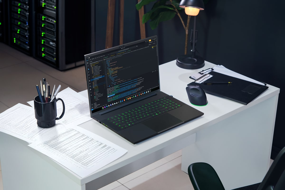 razer-blade-18:-desktop-power-fur-das-modelljahr-2026