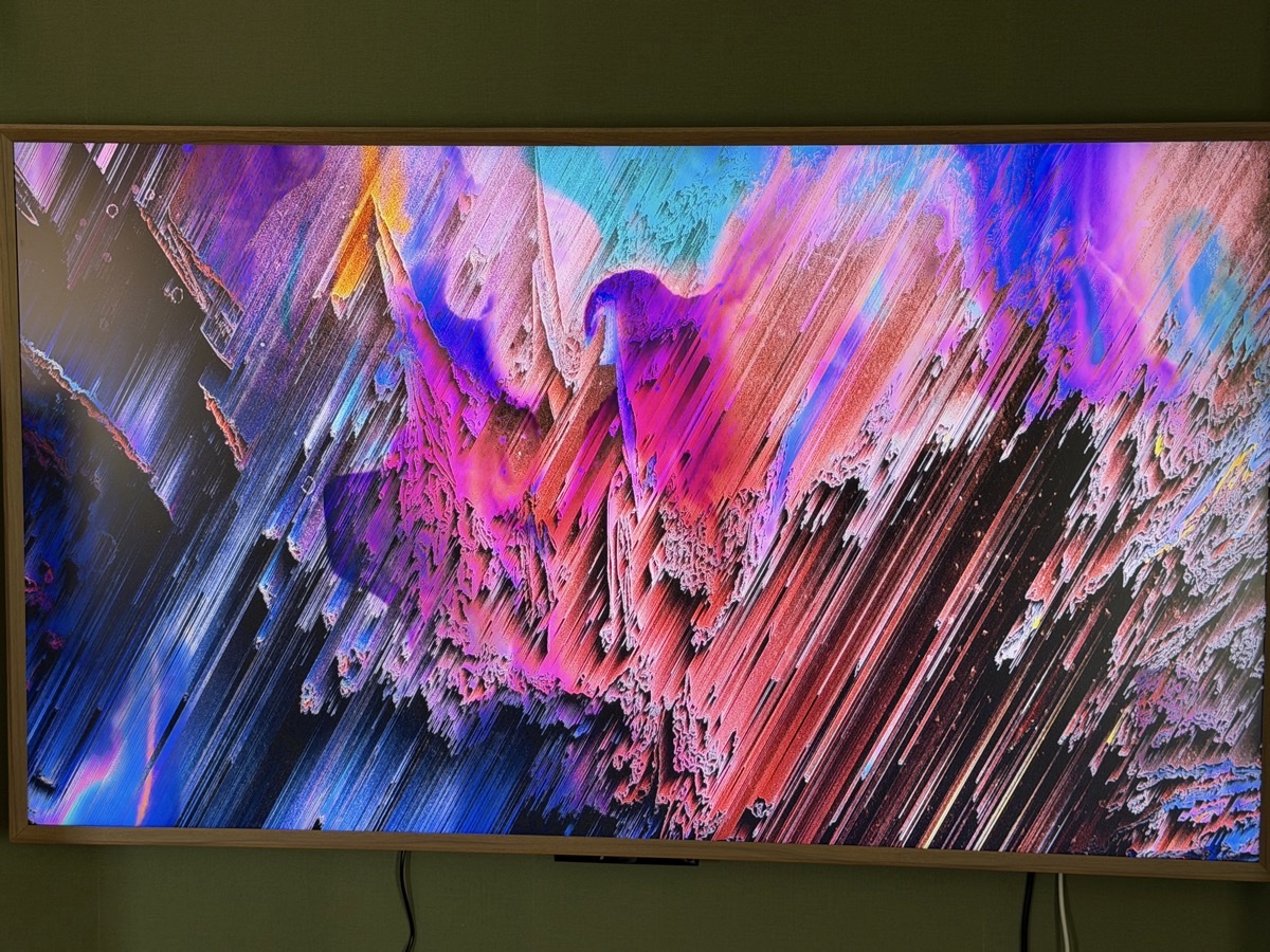 amazon-ember-artline-fire-tv-65-zoll:-bilderrahmen-tv-mit-fire-tv,-aber-mit-kompromissen