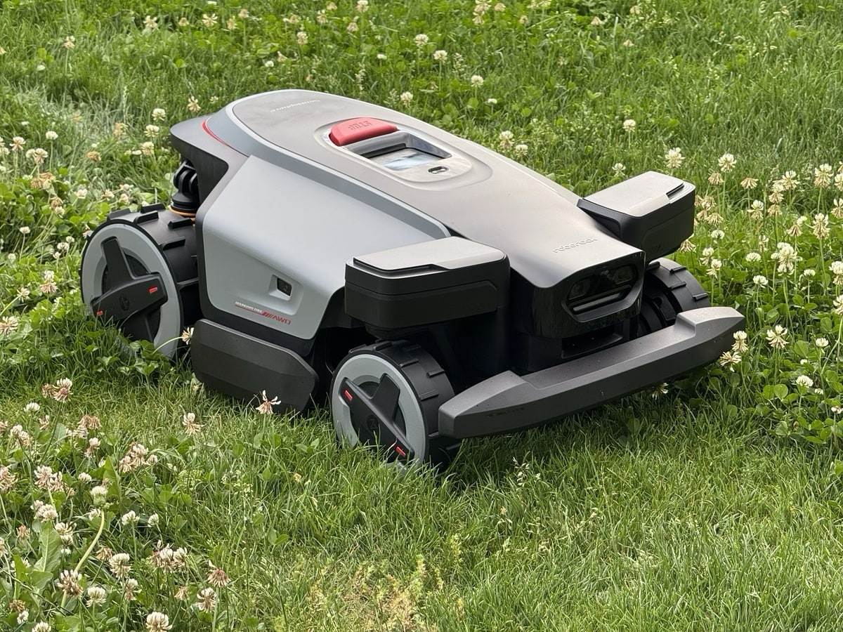 roborock-rockmow-z1-ausprobiert:-so-schlagt-sich-roborocks-erster-mahroboter